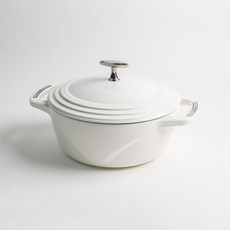 USA Enamel™ Cast Iron Dutch Oven - Image 39