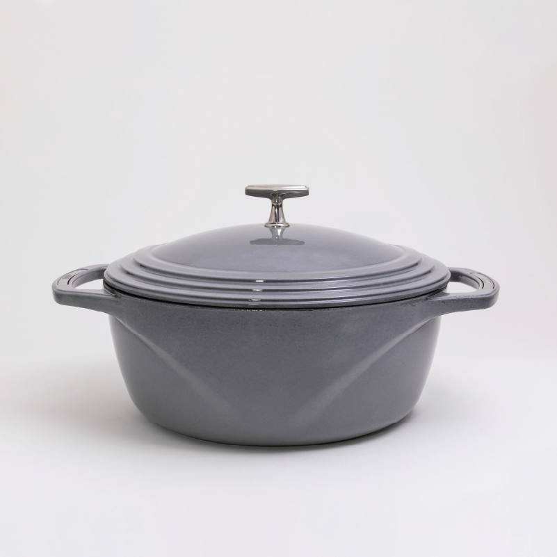 USA Enamel™ Cast Iron Dutch Oven - Image 2