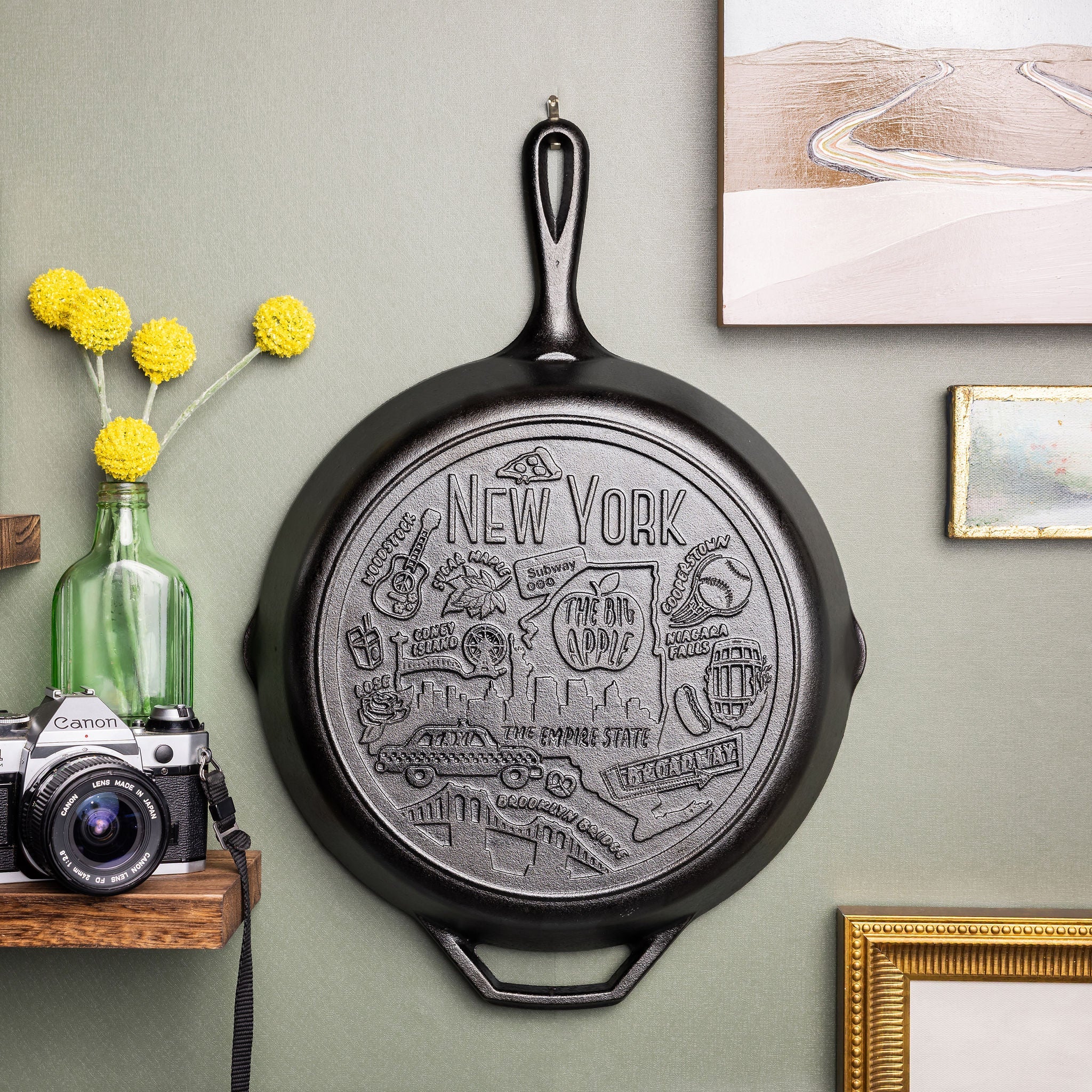 American Road Trip: 12 Inch Seasoned Cast Iron Skillet, New York - Image 2