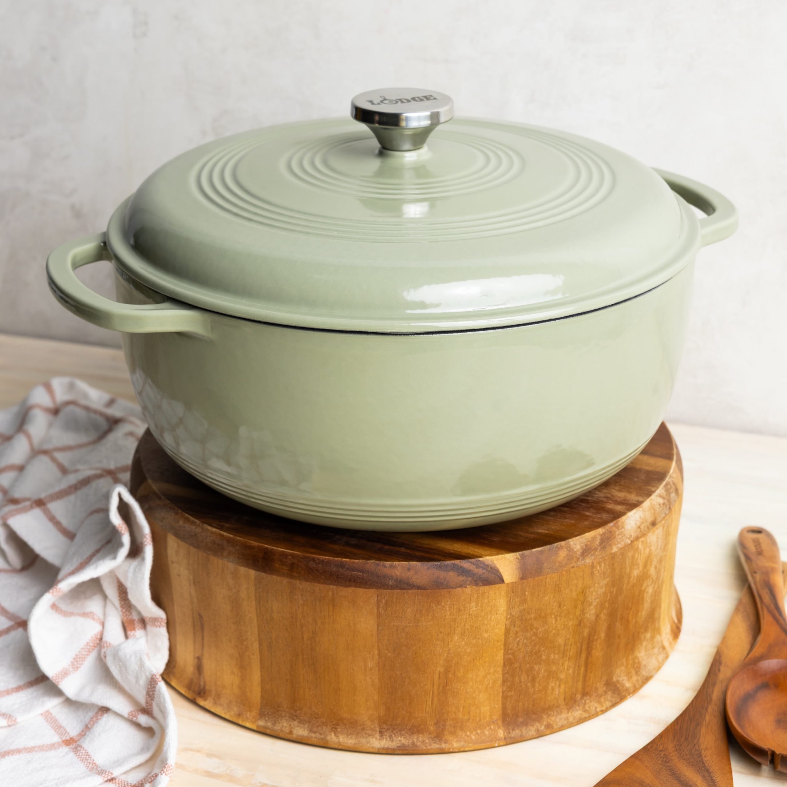 Essential Enamel Dutch Oven - Image 21