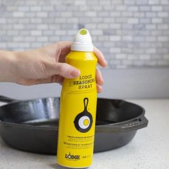 Alternative view of Lodge Seasoning Spray Oil